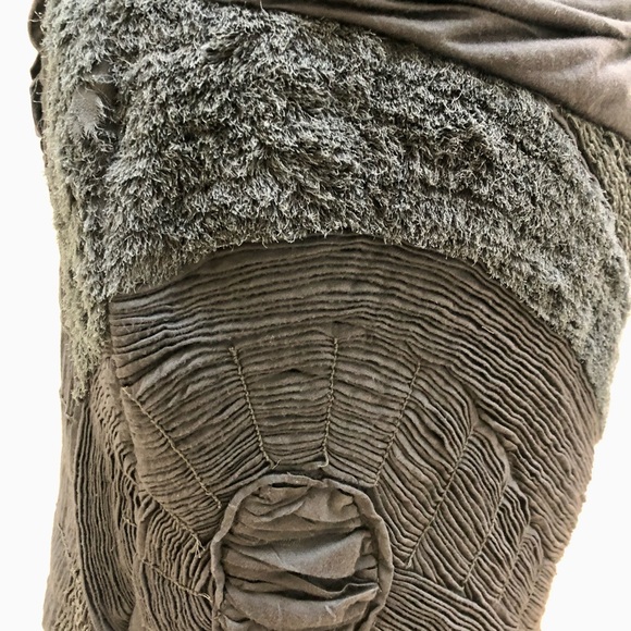 Yigal Azrouel New with Tags Grey Pencil Skirt on a Size 2. - Picture 7 of 15